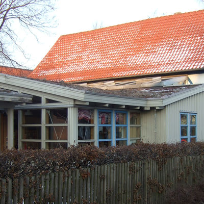 Außenansicht des Neubaus am Fachwerkhaus "Haus 1" der Kita Salzdahlum.