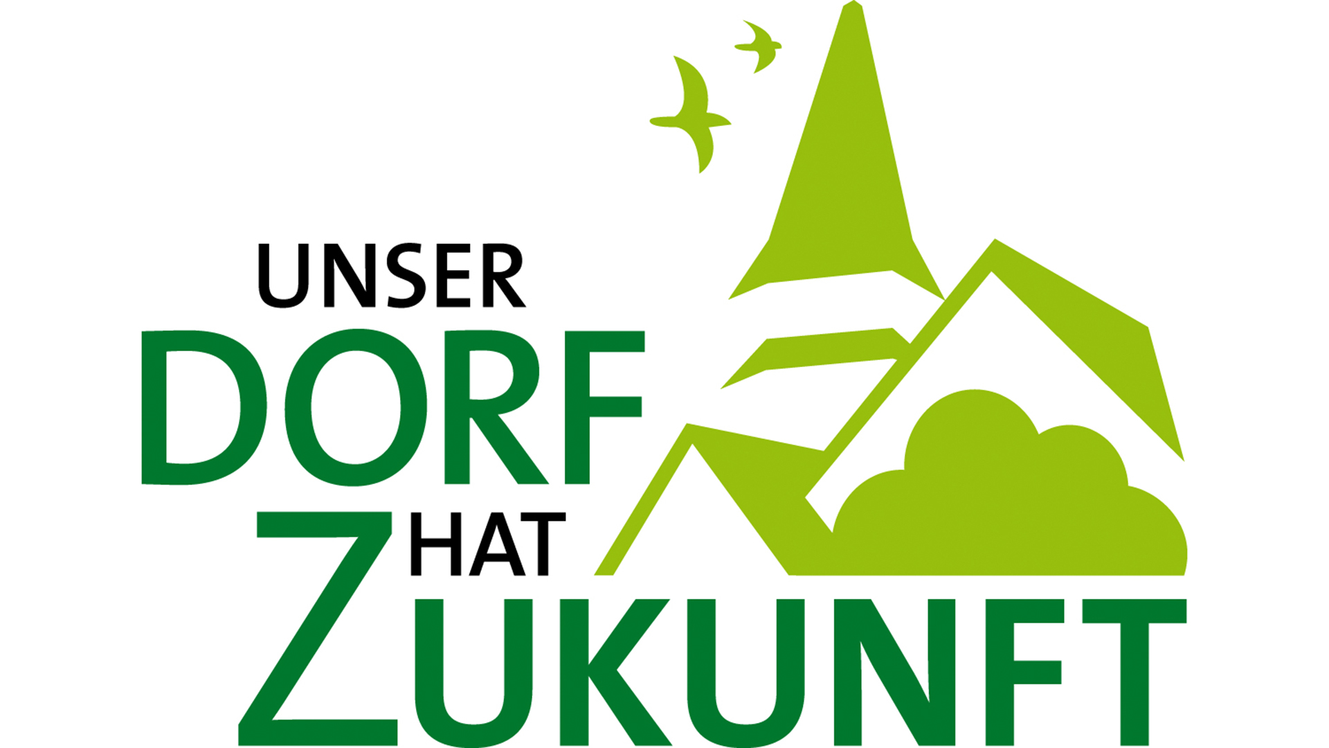 Das Logo "Unser Dorf hat Zukunft" zeigt einen grünschwarzen Schriftzug vor einem stilisierten Kirchturm mit zwei Hausgiebeln, einem Baumwipfeln und zwei fliegenden Schwalben in hellerem grün.