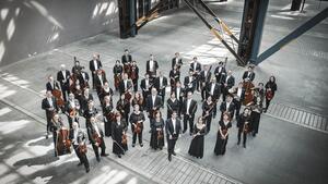 Heroes Orchester mit Dirigent
